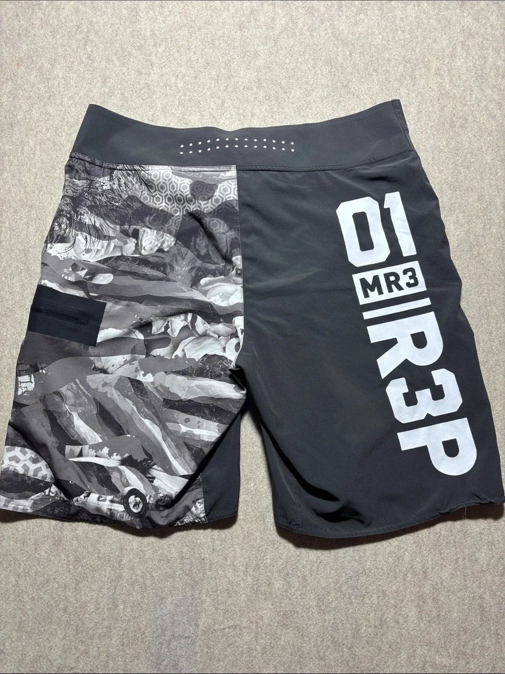Rebook Men's CrossFit Workout Shorts Size 34 (14)